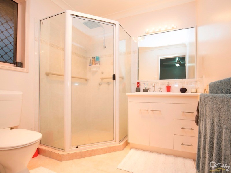 43 Cummins Road, Avoca QLD 4670