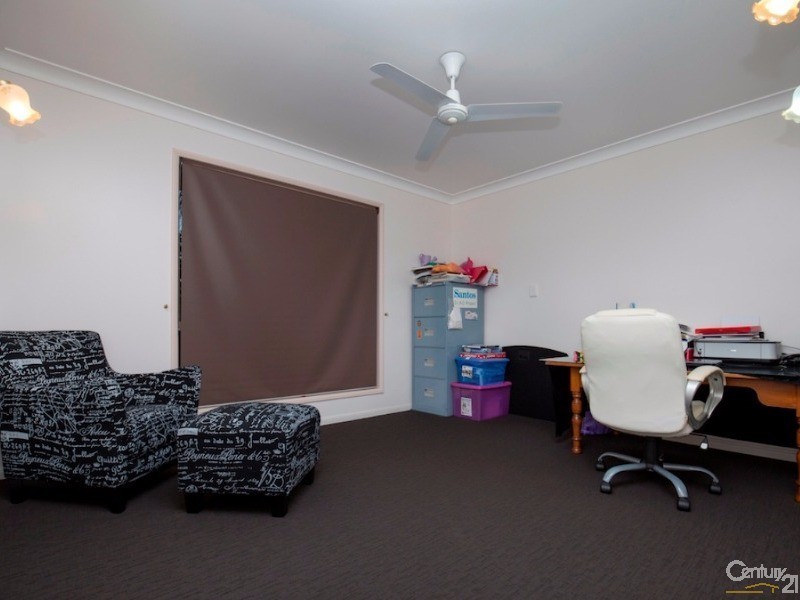 43 Cummins Road, Avoca QLD 4670