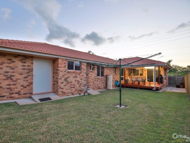 43 Cummins Road, Avoca QLD 4670