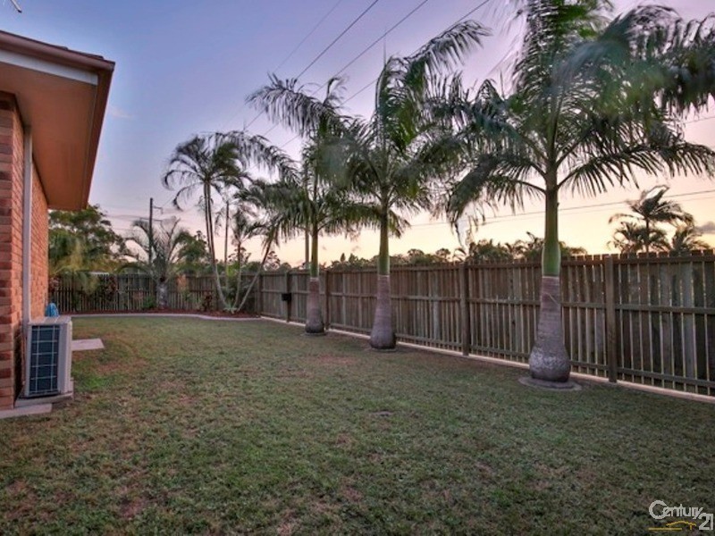 43 Cummins Road, Avoca QLD 4670