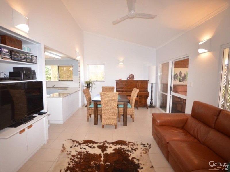 6/15 Thabeban Street, Avenell Heights QLD 4670