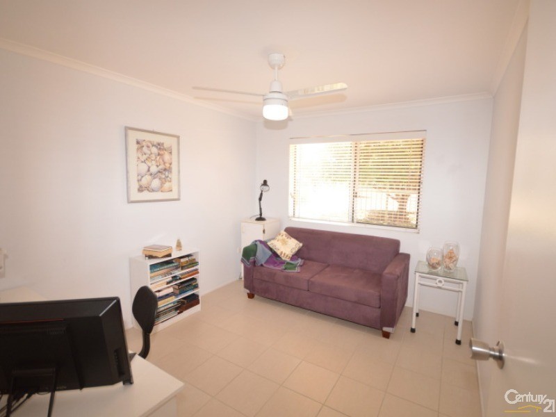6/15 Thabeban Street, Avenell Heights QLD 4670