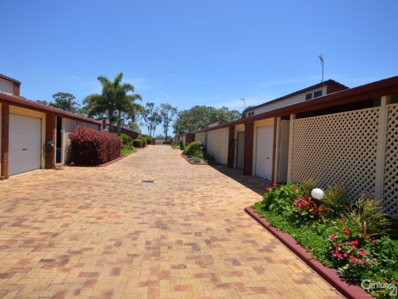 6/15 Thabeban Street, Avenell Heights QLD 4670