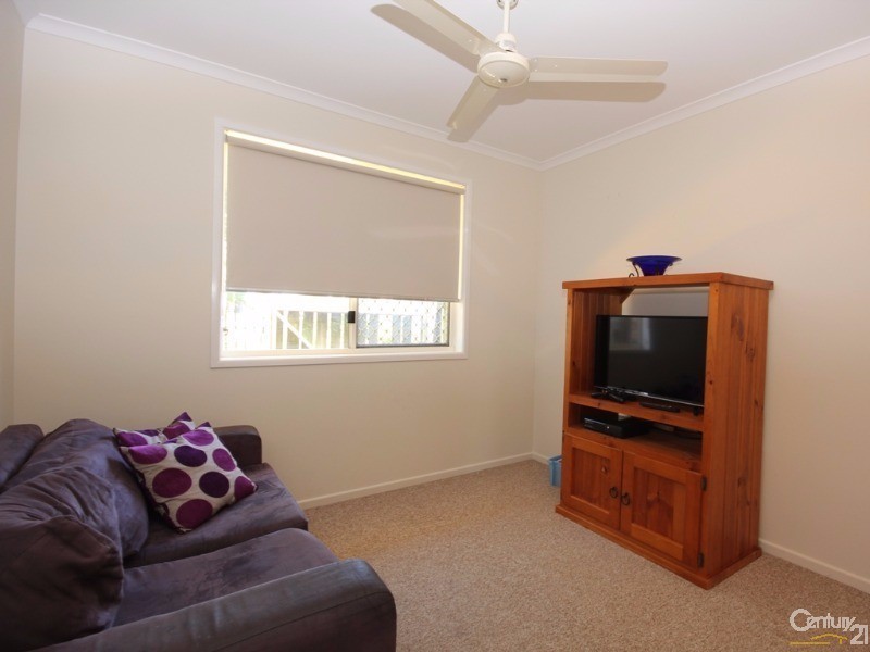 1  Regent Street, Avoca QLD 4670