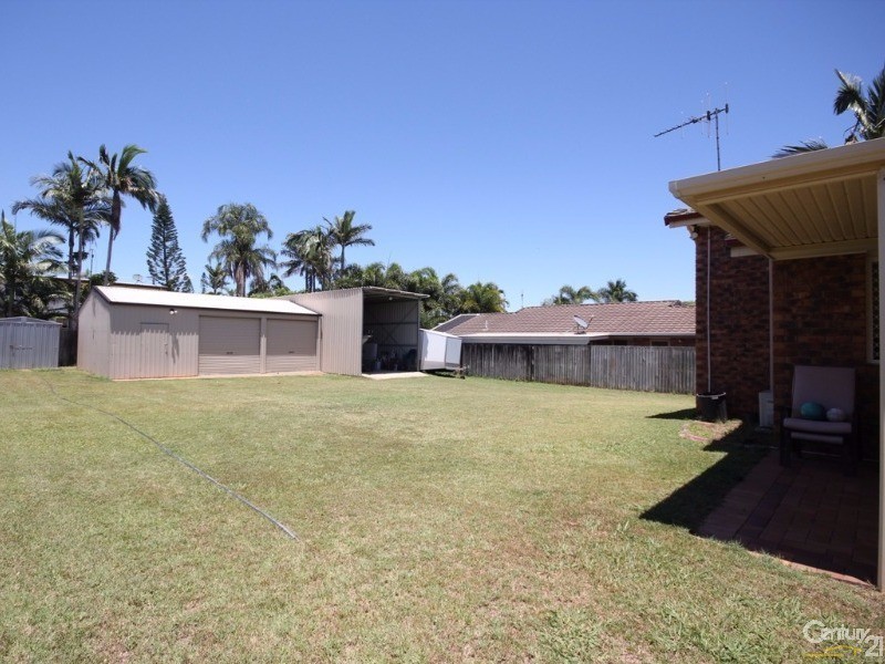 1  Regent Street, Avoca QLD 4670