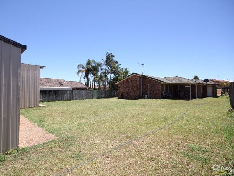 1  Regent Street, Avoca QLD 4670