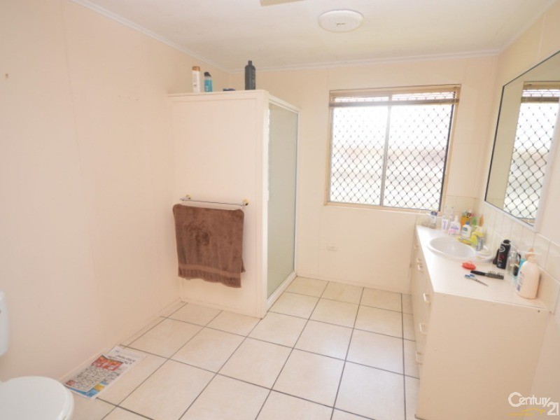 174 Elliott Heads Road, Avenell Heights QLD 4670