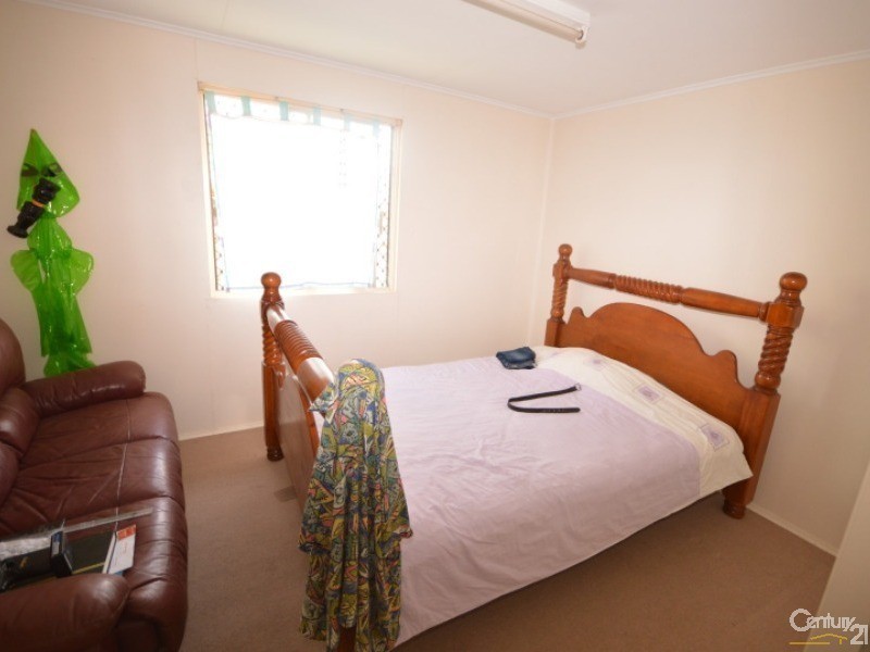 174 Elliott Heads Road, Avenell Heights QLD 4670