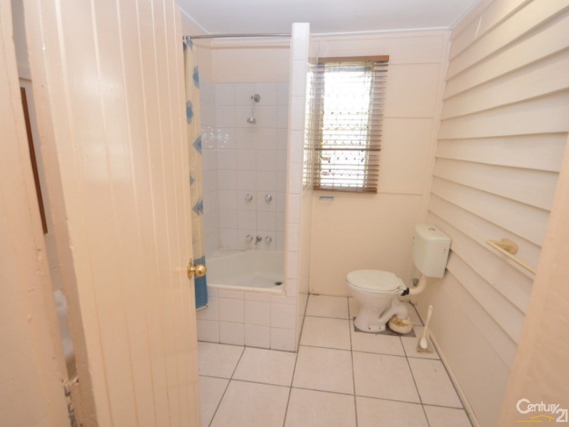 174 Elliott Heads Road, Avenell Heights QLD 4670