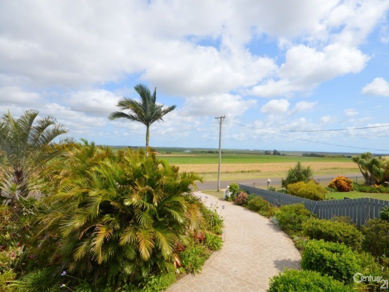 12 Barellan Parade, Qunaba QLD 4670