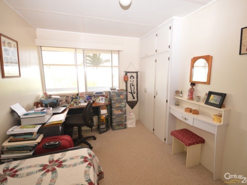 12 Barellan Parade, Qunaba QLD 4670