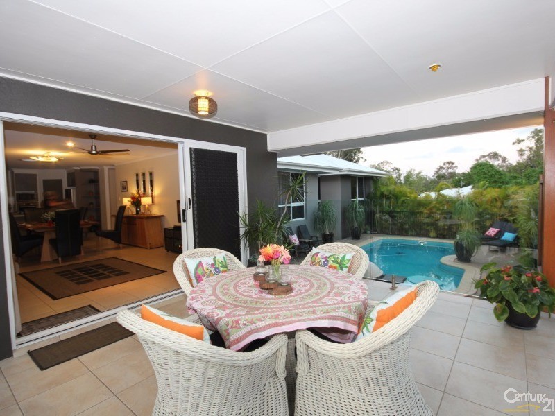 11 Camplin Court, Branyan QLD 4670