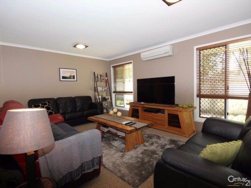 11 Camplin Court, Branyan QLD 4670