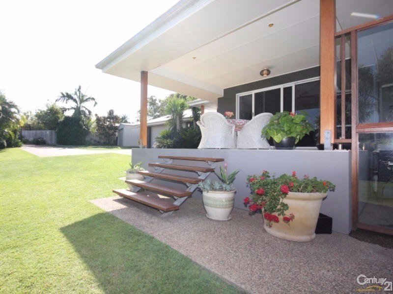 11 Camplin Court, Branyan QLD 4670