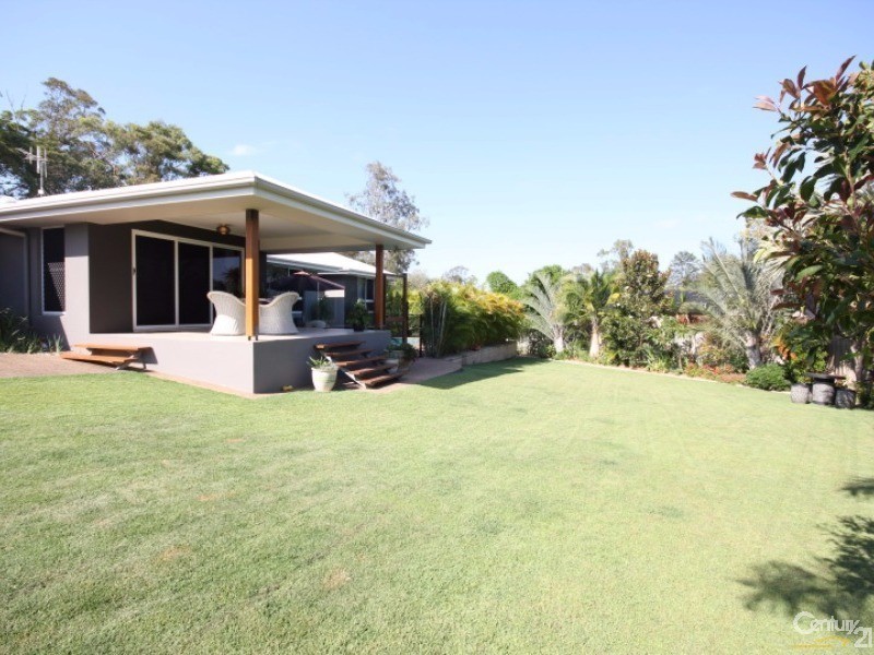 11 Camplin Court, Branyan QLD 4670