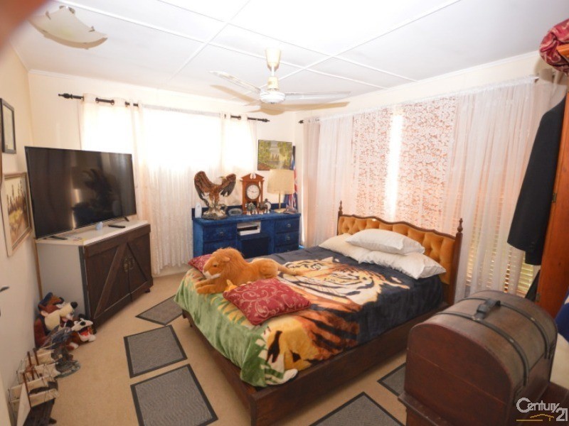 8  Hussey Street, Avenell Heights QLD 4670