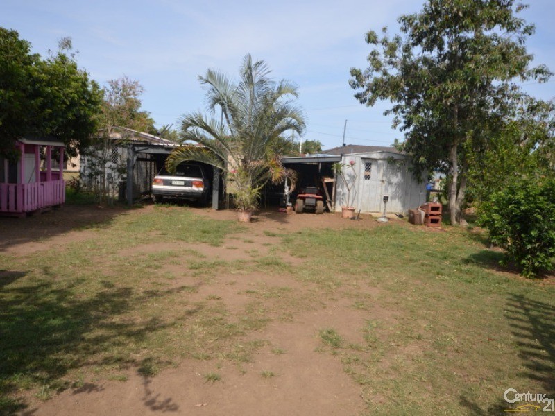 8  Hussey Street, Avenell Heights QLD 4670