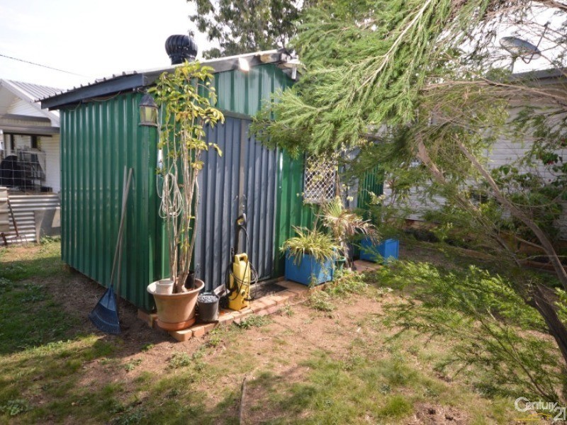 8  Hussey Street, Avenell Heights QLD 4670