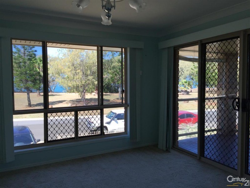 115  Barolin Esplanade, Coral Cove QLD 4670