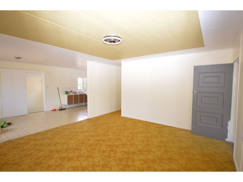 7 Logan Street, Norville QLD 4670