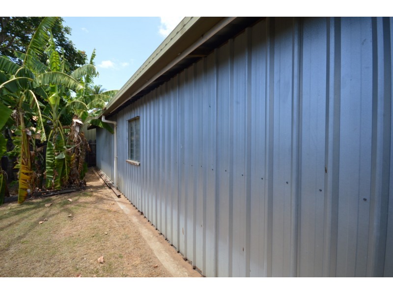 6  Deegan Court, Avenell Heights QLD 4670