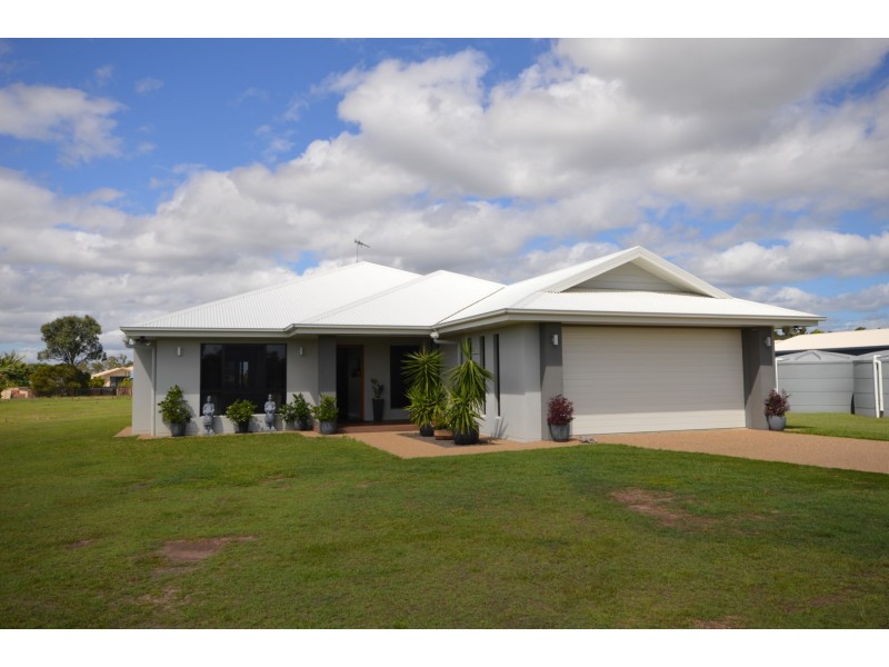 8 Rokeby Court, Branyan QLD 4670