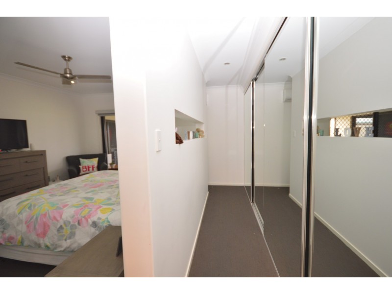 8 Rokeby Court, Branyan QLD 4670