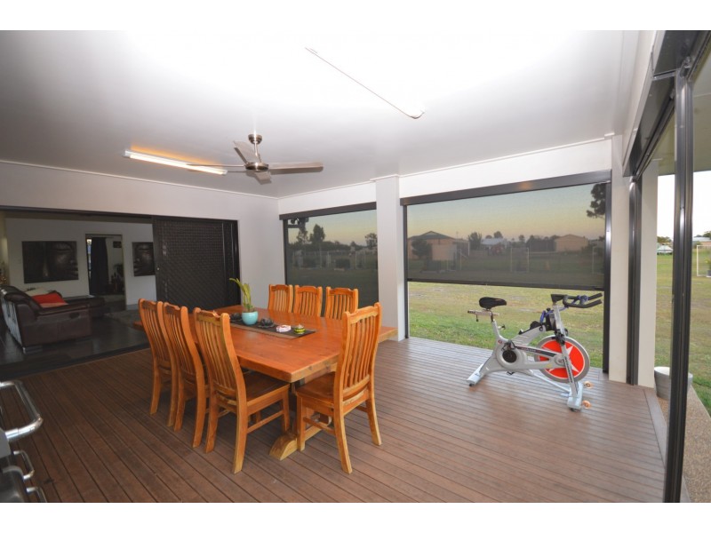 8 Rokeby Court, Branyan QLD 4670