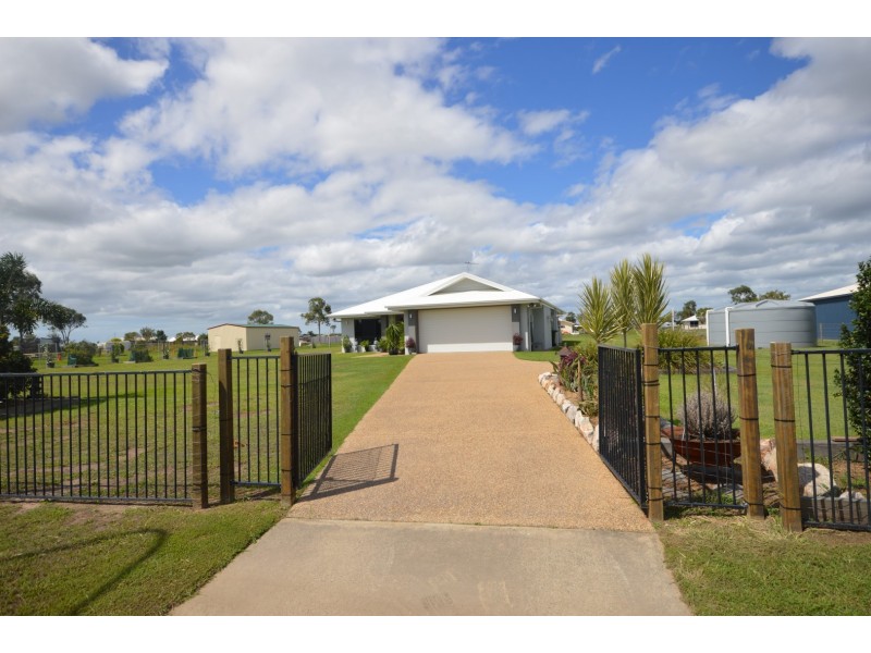 8 Rokeby Court, Branyan QLD 4670