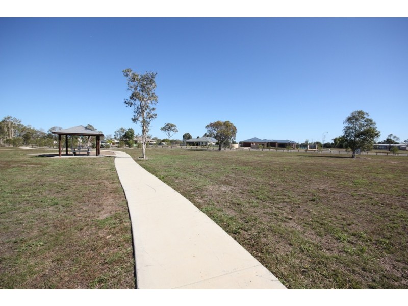 16 Diamantina Drive, Branyan QLD 4670