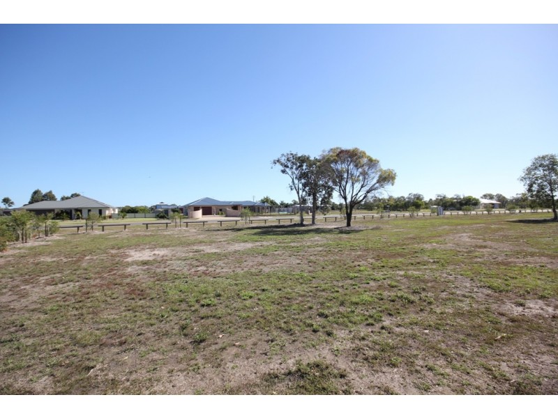 16 Diamantina Drive, Branyan QLD 4670