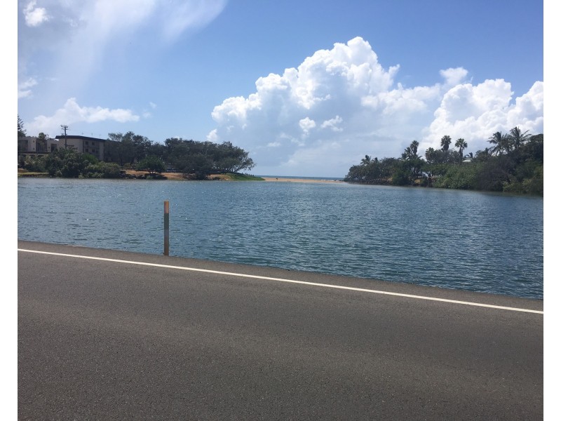 8 Evas Way, Bargara QLD 4670