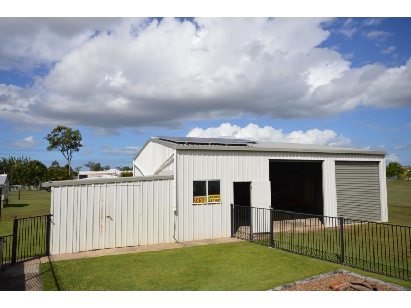 2  Palmerston Drive, Branyan QLD 4670