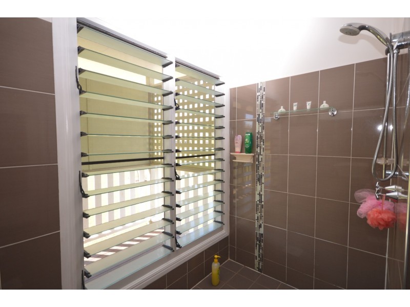 2  Palmerston Drive, Branyan QLD 4670