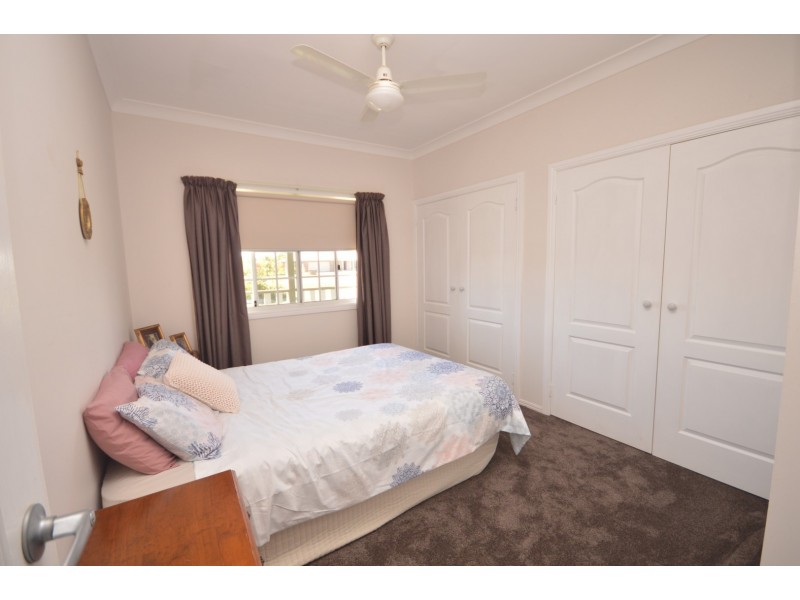 2  Palmerston Drive, Branyan QLD 4670