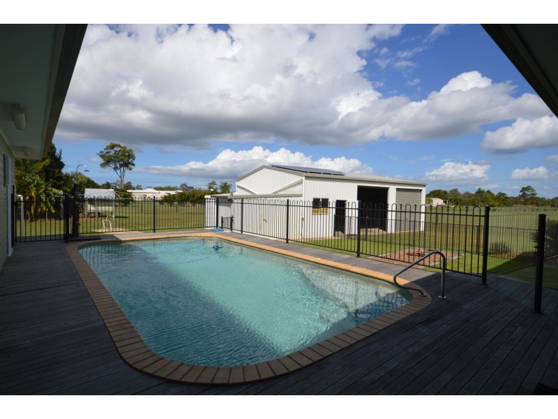 2  Palmerston Drive, Branyan QLD 4670