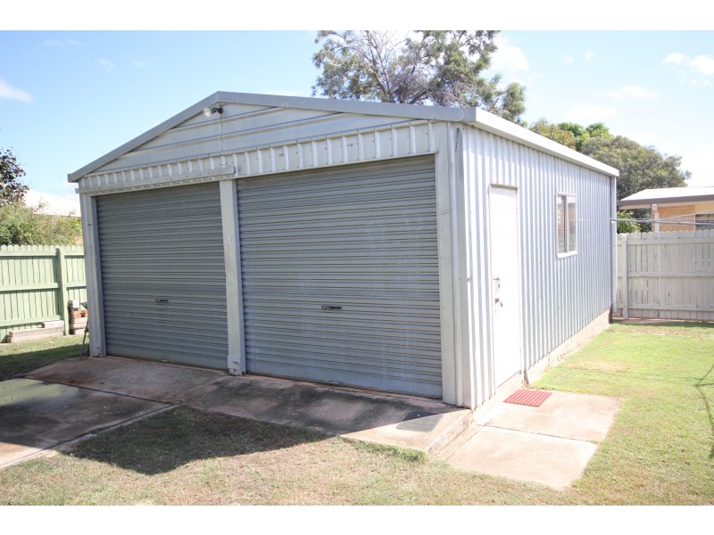 22 Cox Crescent, Millbank QLD 4670