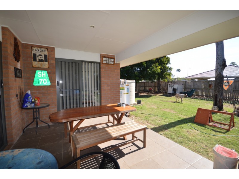 22  Monarch Avenue, Moore Park Beach QLD 4670