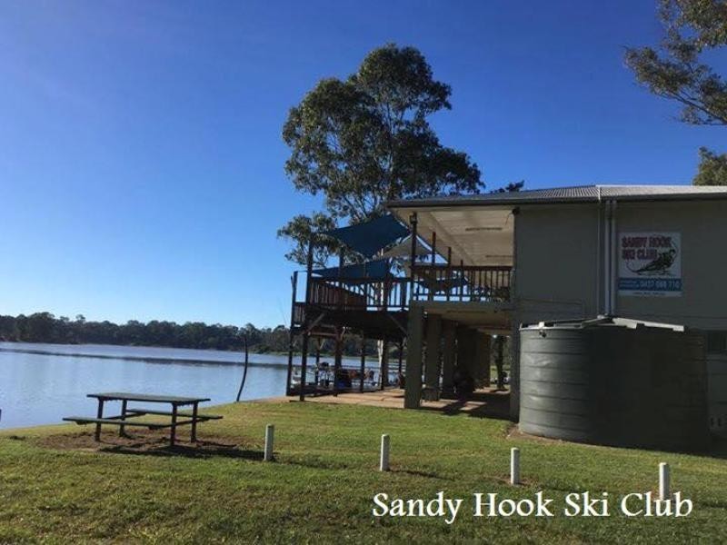 1 Allure On Penny Lane, Branyan QLD 4670