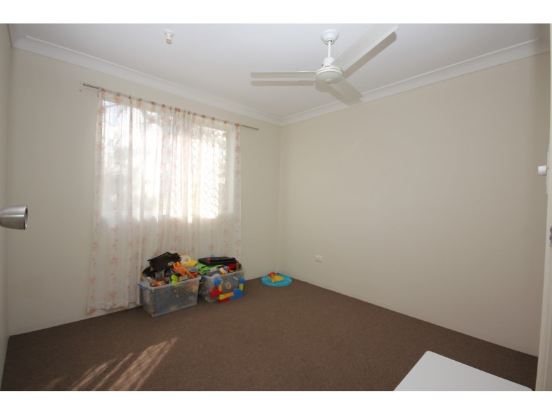 2/9 Avenell Street, Avenell Heights QLD 4670