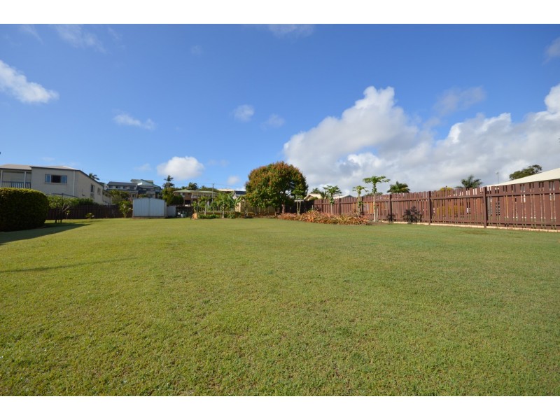 3 Martins Court, Qunaba QLD 4670