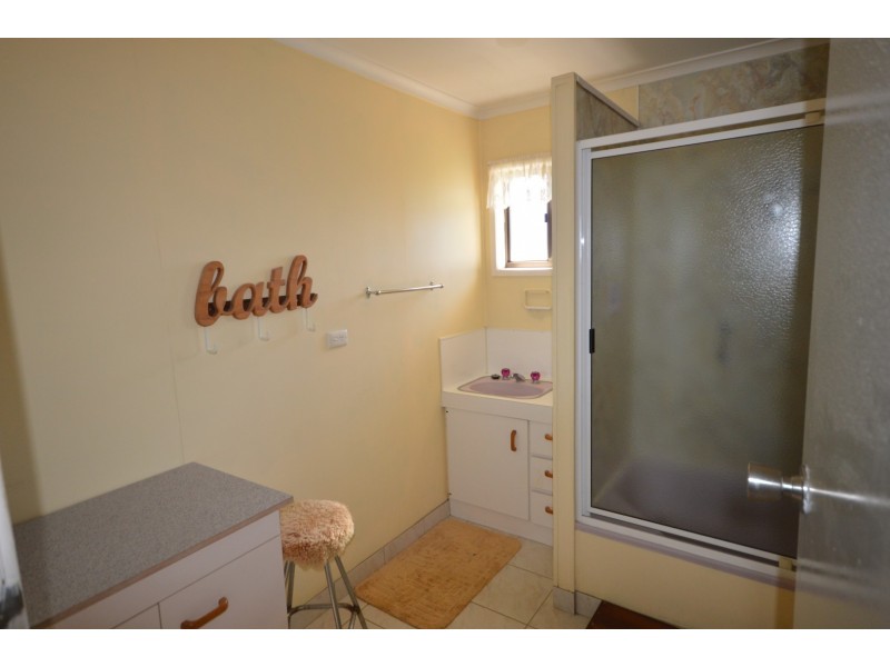 7a Beatrice Street, Walkervale QLD 4670