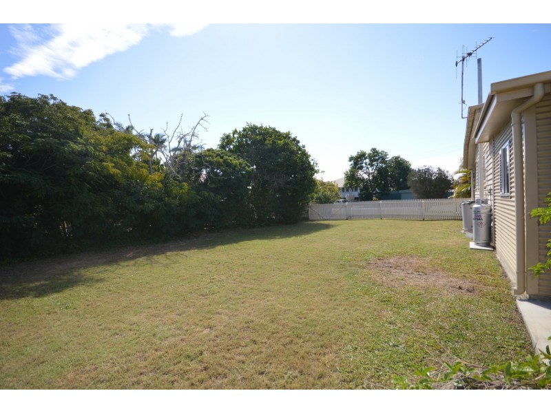 1 Briggenshaw Street, Kepnock QLD 4670