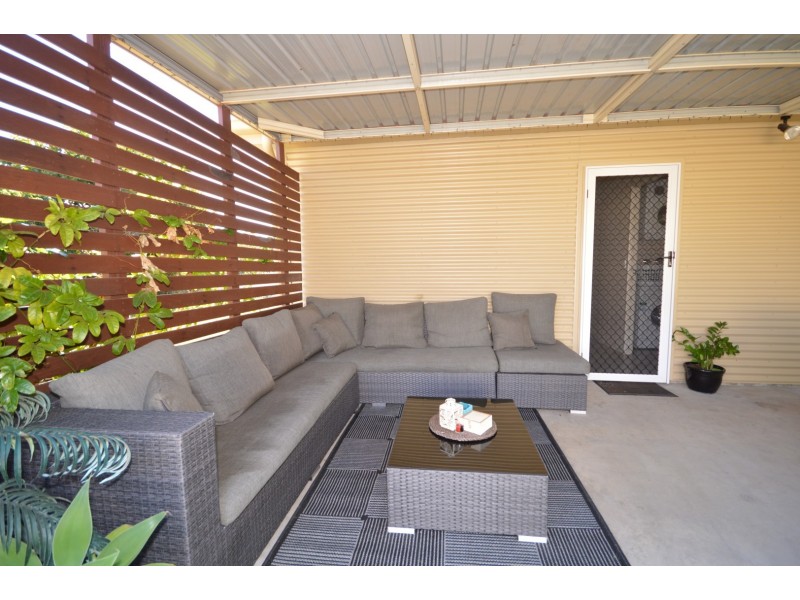 1 Briggenshaw Street, Kepnock QLD 4670