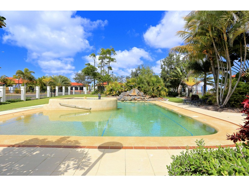 20 Chantelle Circuit, Coral Cove QLD 4670