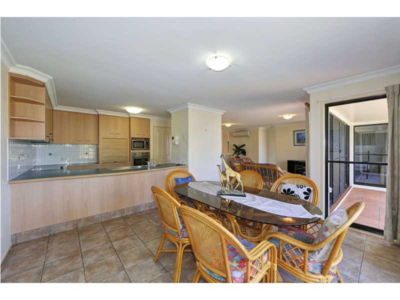 20 Chantelle Circuit, Coral Cove QLD 4670