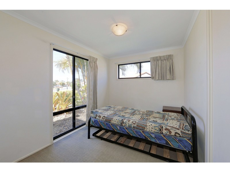20 Chantelle Circuit, Coral Cove QLD 4670