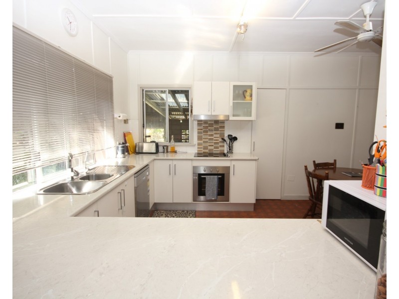 90 Crofton Street, Bundaberg West QLD 4670
