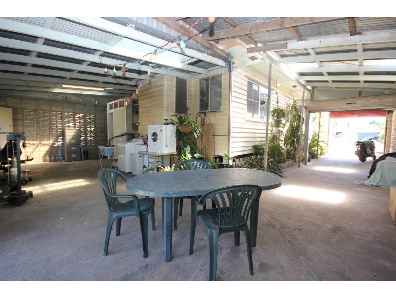 90 Crofton Street, Bundaberg West QLD 4670