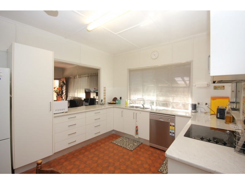 90 Crofton Street, Bundaberg West QLD 4670